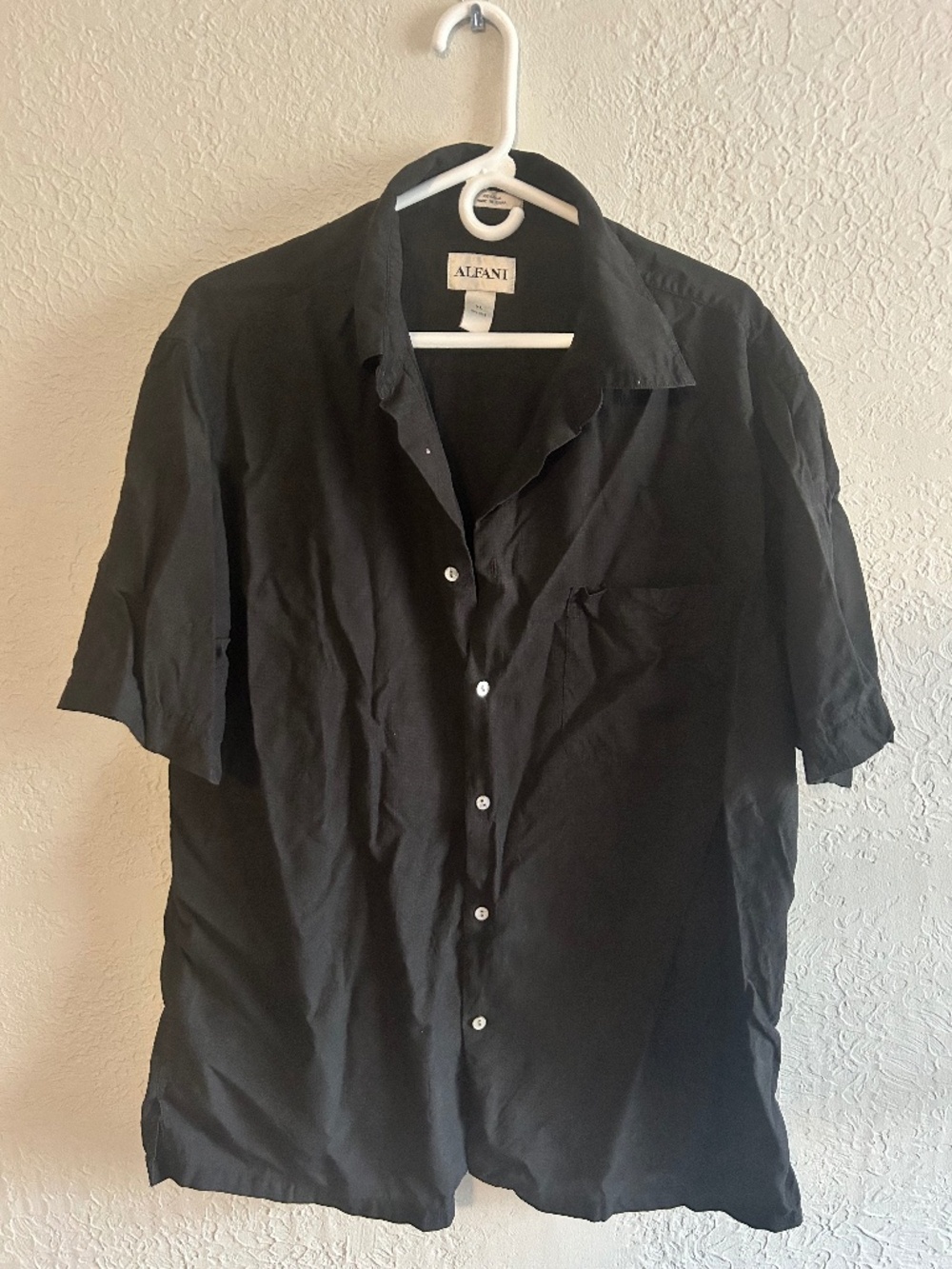 100% Silk Black Short Sleeve Button Up - Size XL
